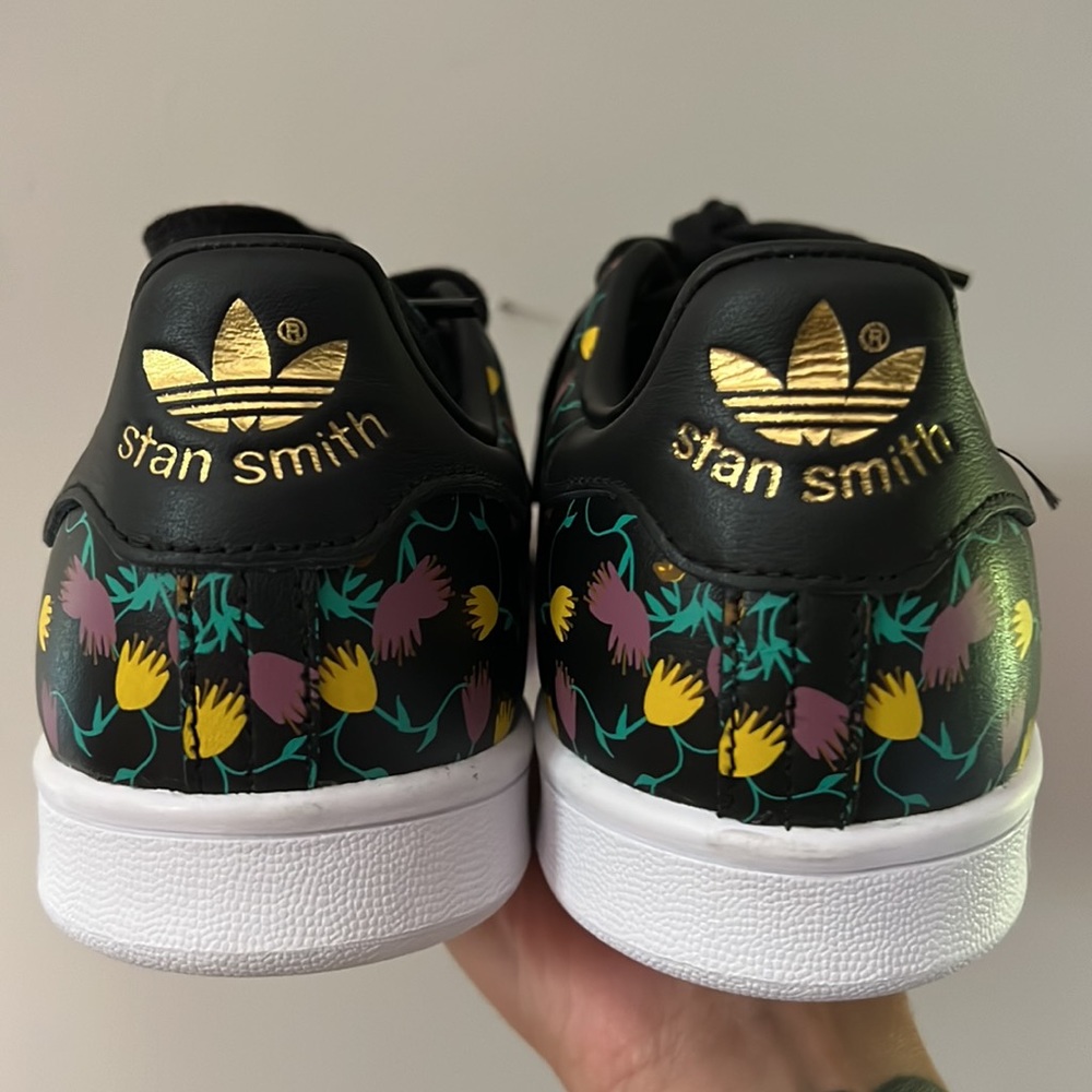 Adidas Stan Smith Black Floral Size 8 W